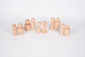 Figuras de madera natural TickiT Gente de mi comunidad 10 unidades