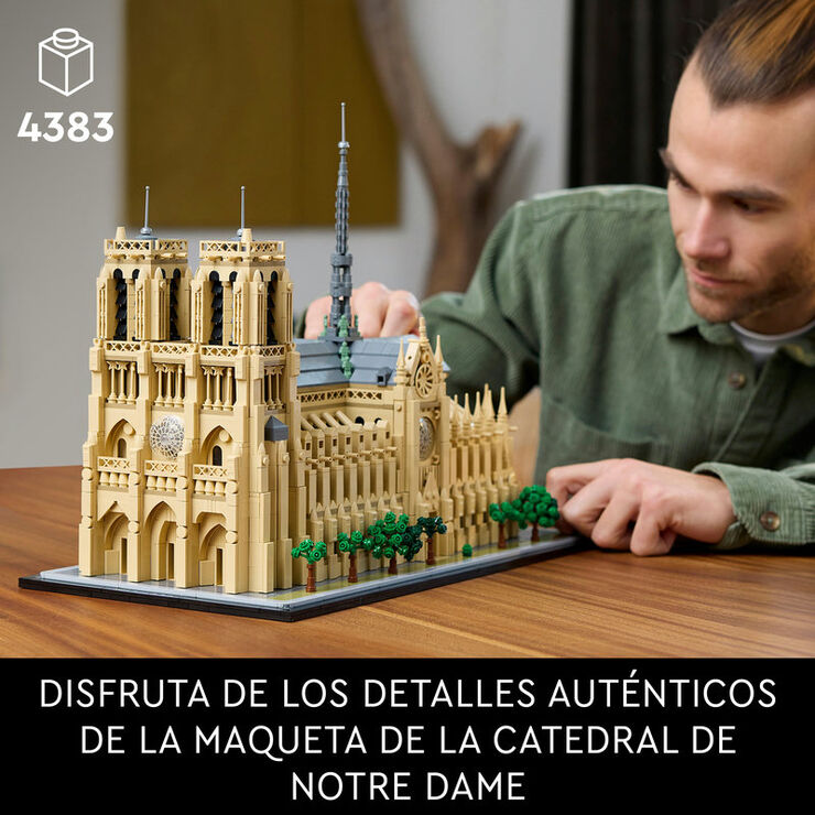 LEGO® Architecture Notre Dame de París 21061