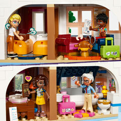 LEGO® Friends Hostal del Castillo 42638